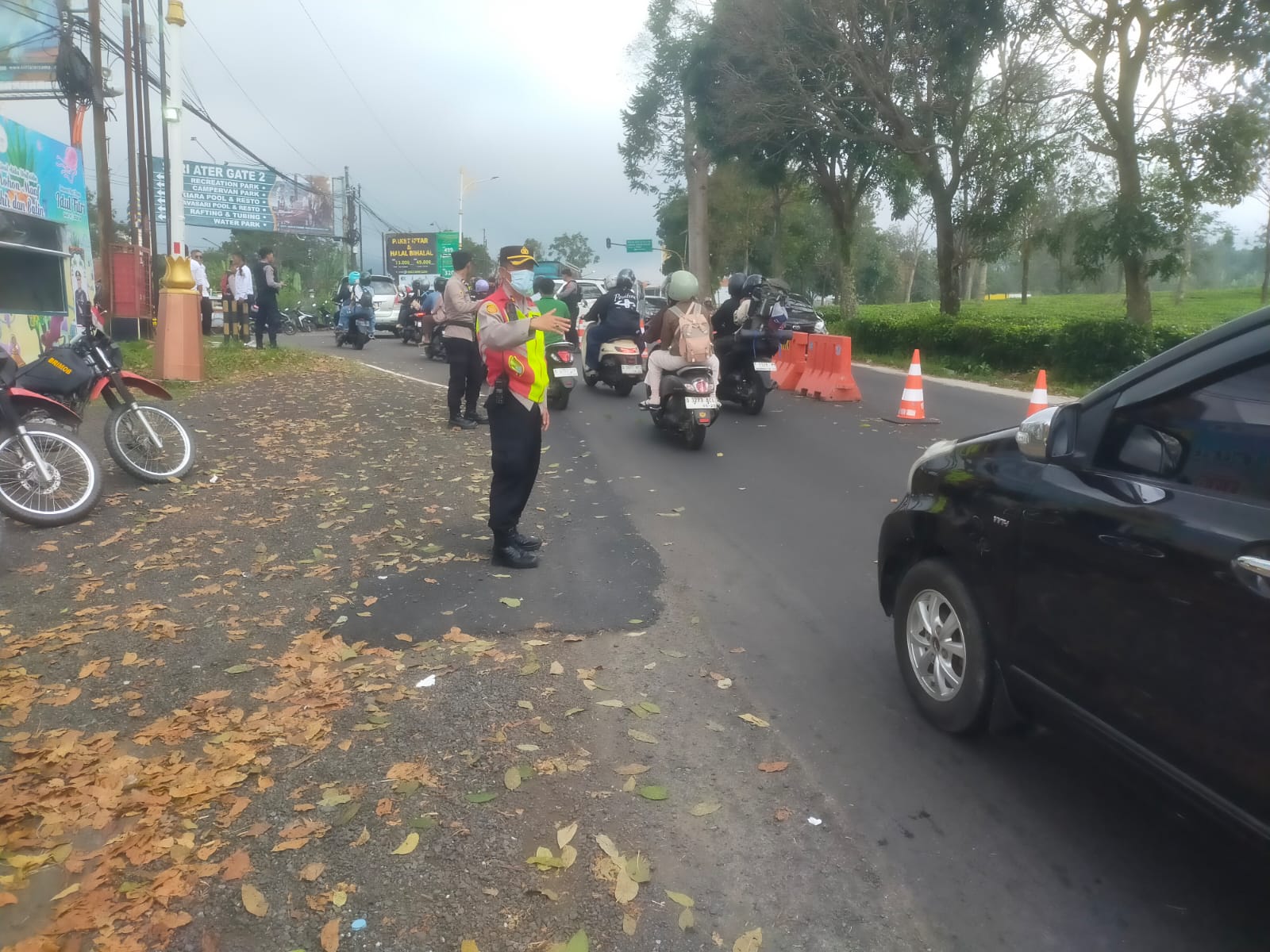 H+3 Hari Raya Idul Fitri 1447, Arus lalu lintas Menuju Kawasan Wisata Ciater Terpantau Ramai dan Tetap lancar